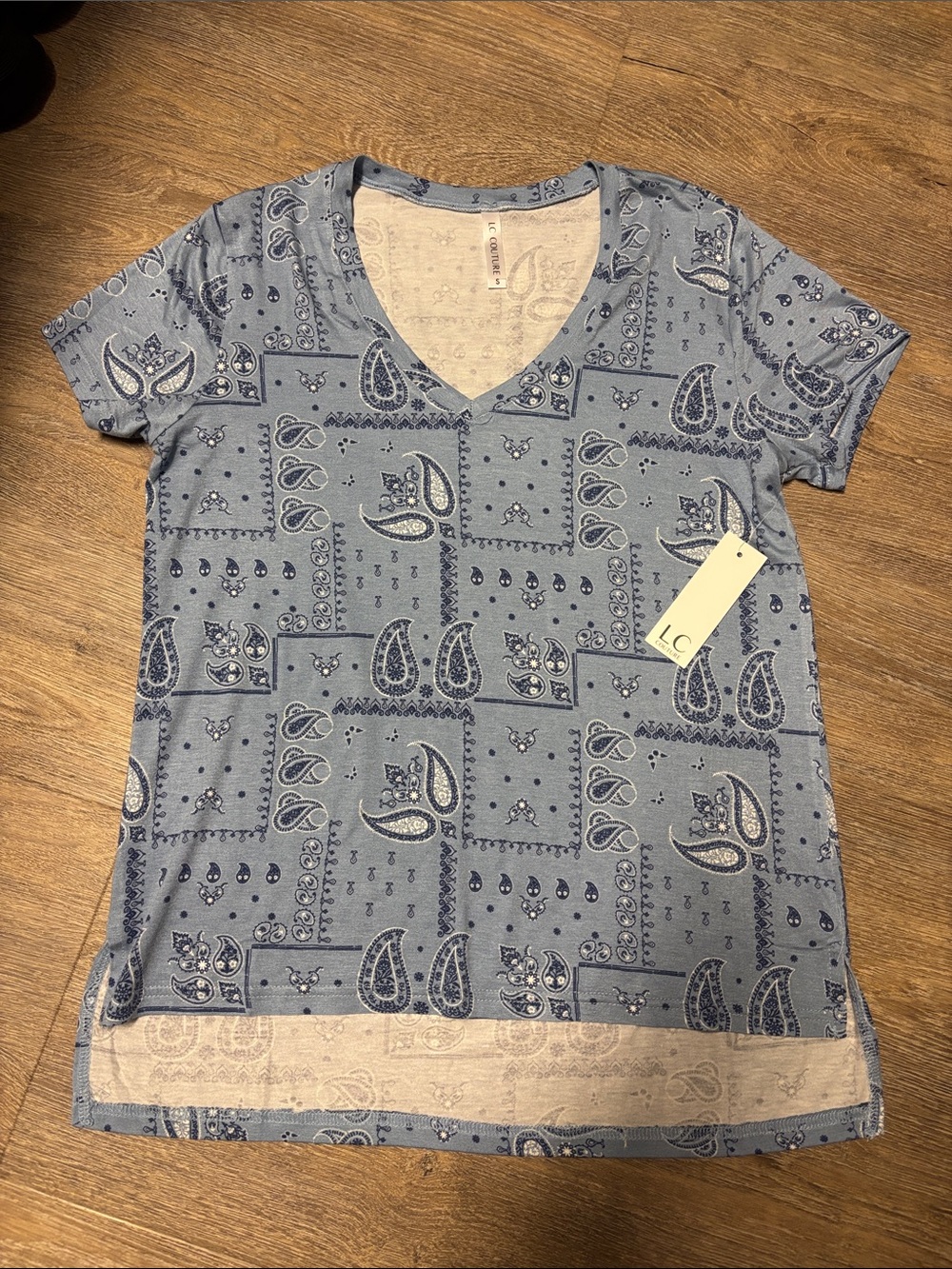 Brand🆕 🥰🔥🥰 LC COUTURE short sleeve tee